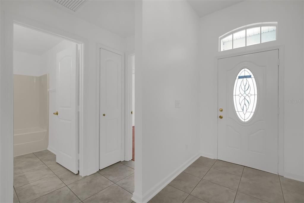 Activo con contrato: $249,900 (3 camas, 2 baños, 1633 Pies cuadrados)