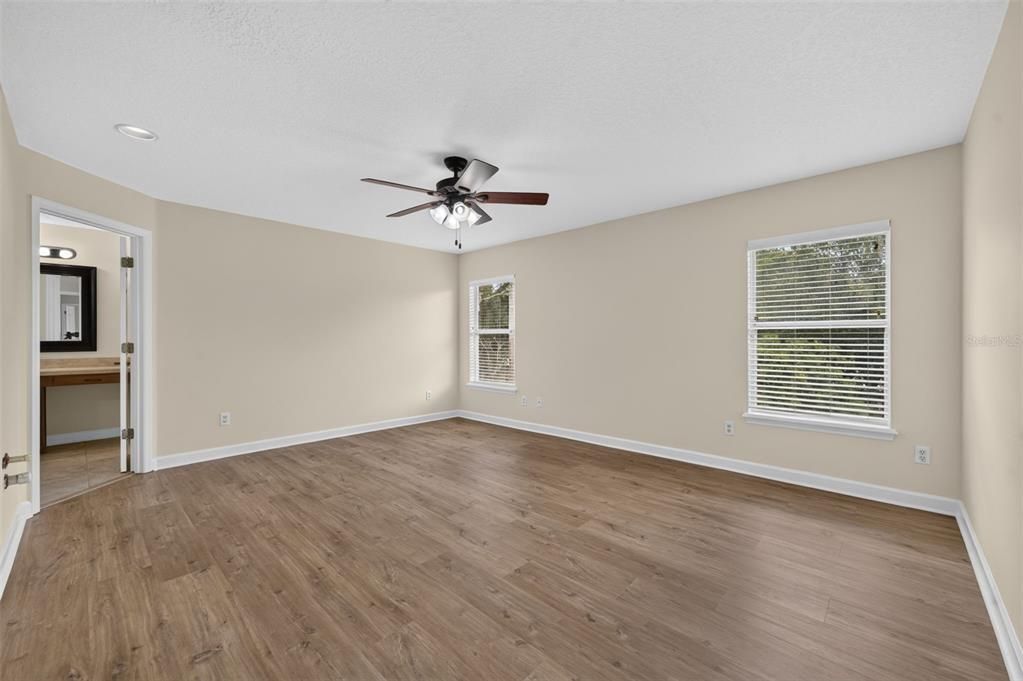 For Sale: $675,000 (5 beds, 3 baths, 3579 Square Feet)