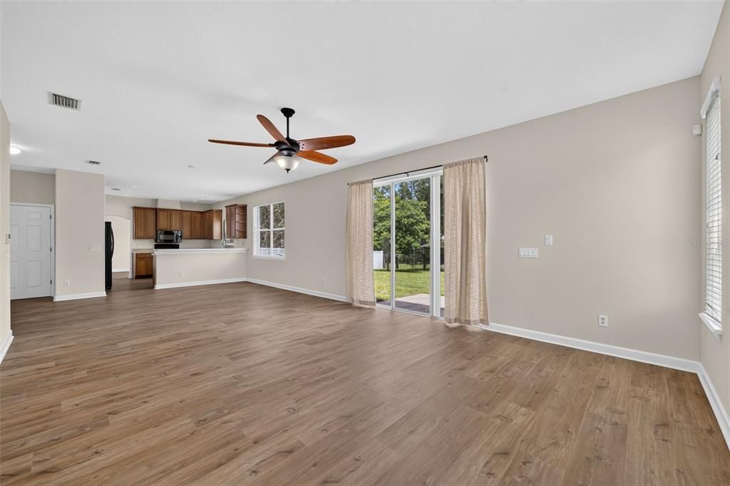 For Sale: $675,000 (5 beds, 3 baths, 3579 Square Feet)