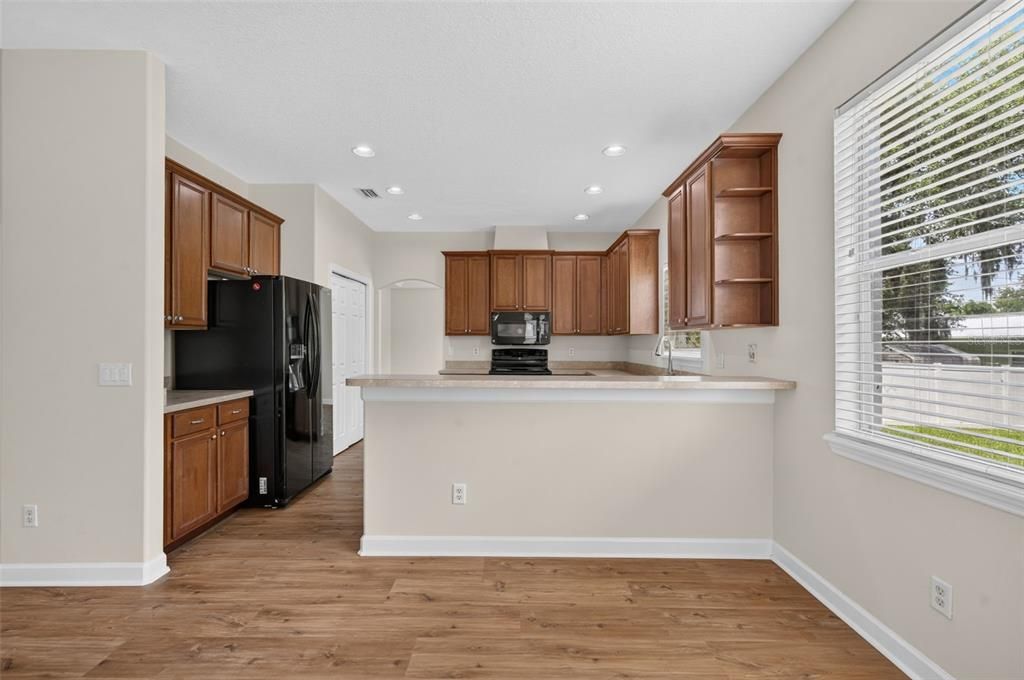 For Sale: $675,000 (5 beds, 3 baths, 3579 Square Feet)