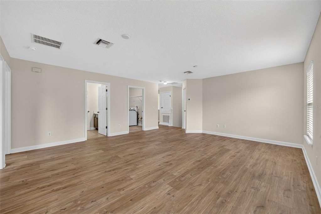 For Sale: $675,000 (5 beds, 3 baths, 3579 Square Feet)
