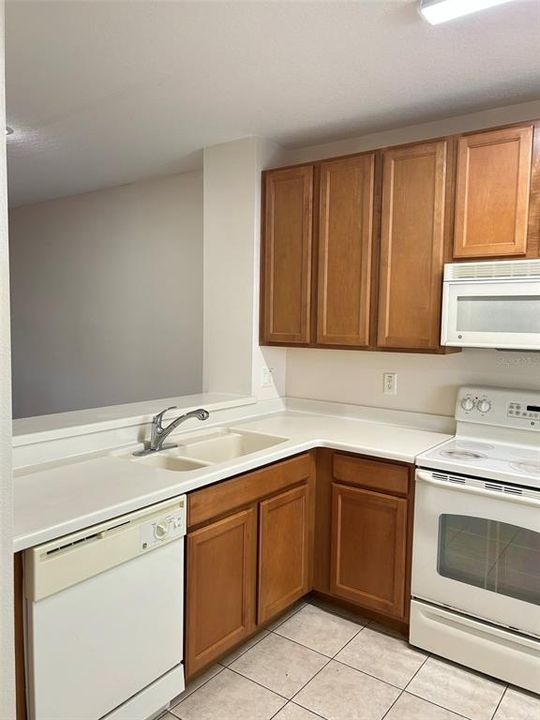 В аренду: $1,500 (2 спален, 2 ванн, 1076 Квадратных фут)