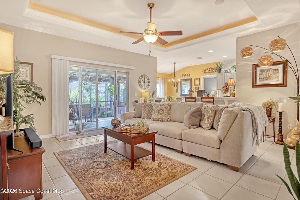 For Sale: $374,900 (3 beds, 2 baths, 1644 Square Feet)