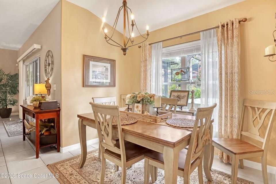 For Sale: $374,900 (3 beds, 2 baths, 1644 Square Feet)