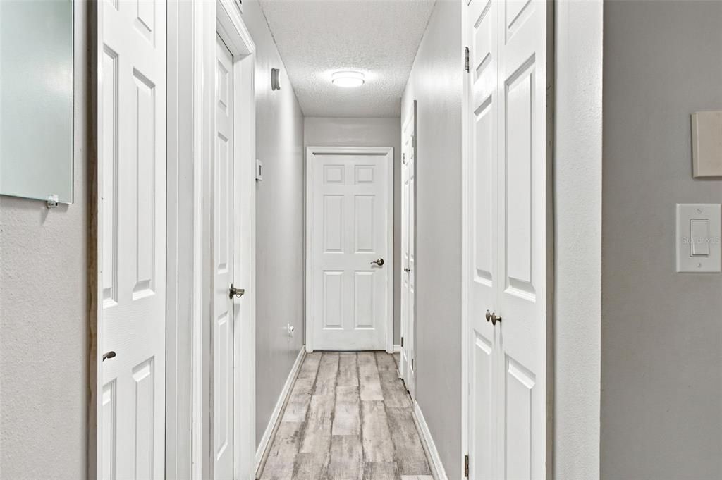En Venta: $699,000 (5 camas, 3 baños, 3129 Pies cuadrados)