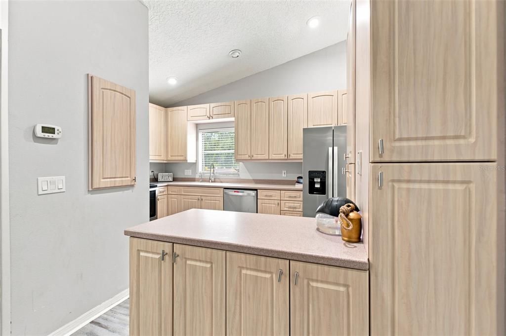 En Venta: $699,000 (5 camas, 3 baños, 3129 Pies cuadrados)