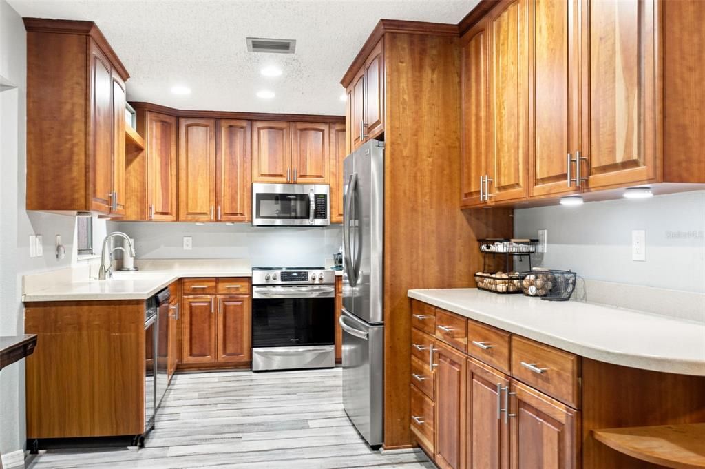 En Venta: $699,000 (5 camas, 3 baños, 3129 Pies cuadrados)