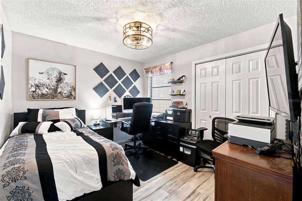En Venta: $699,000 (5 camas, 3 baños, 3129 Pies cuadrados)