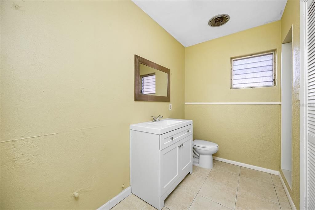 For Rent: $2,395 (3 beds, 2 baths, 1443 Square Feet)