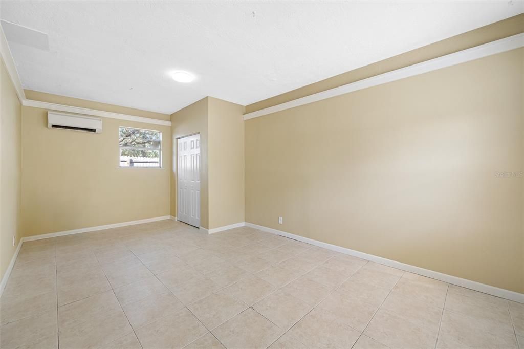 For Rent: $2,395 (3 beds, 2 baths, 1443 Square Feet)