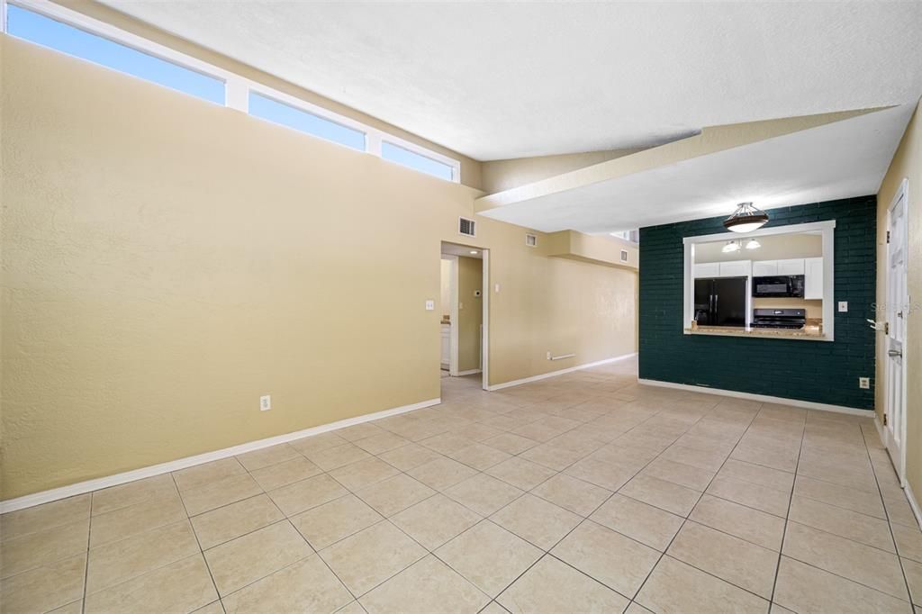 For Rent: $2,395 (3 beds, 2 baths, 1443 Square Feet)