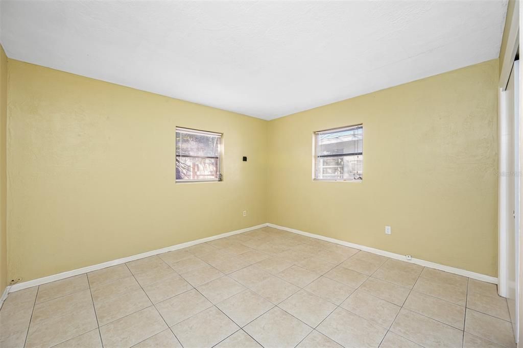For Rent: $2,395 (3 beds, 2 baths, 1443 Square Feet)