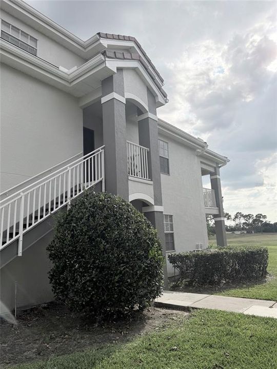 For Sale: $229,000 (2 beds, 2 baths, 1288 Square Feet)