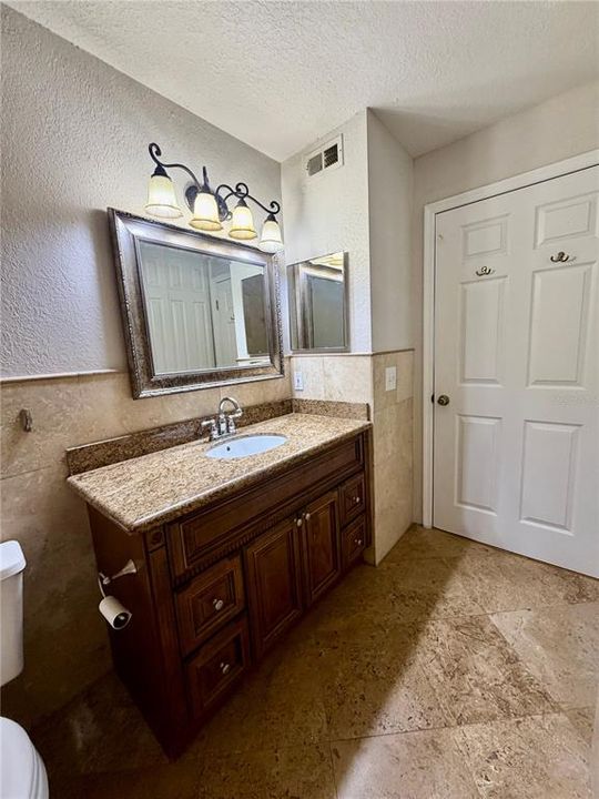 For Sale: $229,000 (2 beds, 2 baths, 1288 Square Feet)