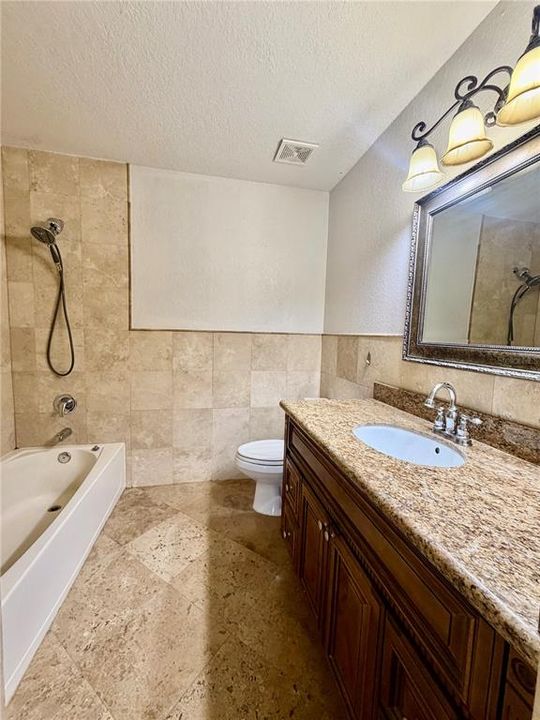 For Sale: $229,000 (2 beds, 2 baths, 1288 Square Feet)