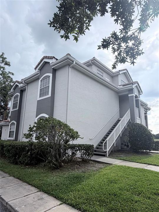 For Sale: $229,000 (2 beds, 2 baths, 1288 Square Feet)