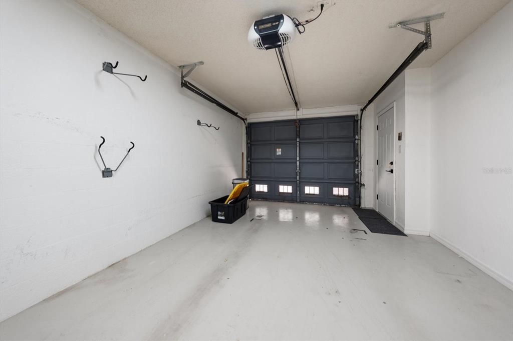Active With Contract: $649,000 (3 beds, 3 baths, 1616 Square Feet)