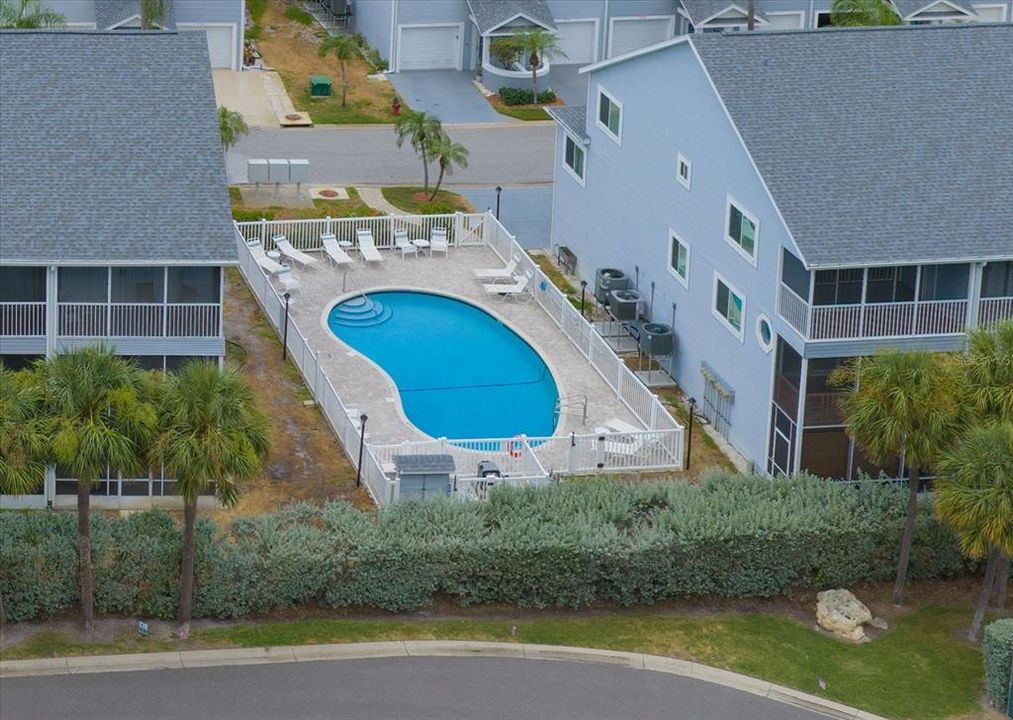 Active With Contract: $649,000 (3 beds, 3 baths, 1616 Square Feet)