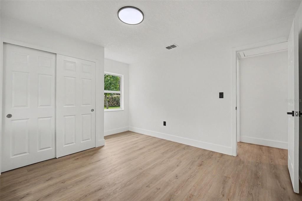 For Sale: $439,900 (4 beds, 3 baths, 1672 Square Feet)