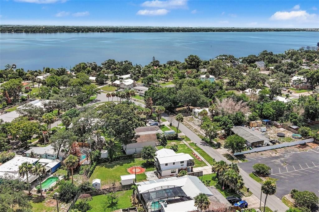For Sale: $439,900 (4 beds, 3 baths, 1672 Square Feet)