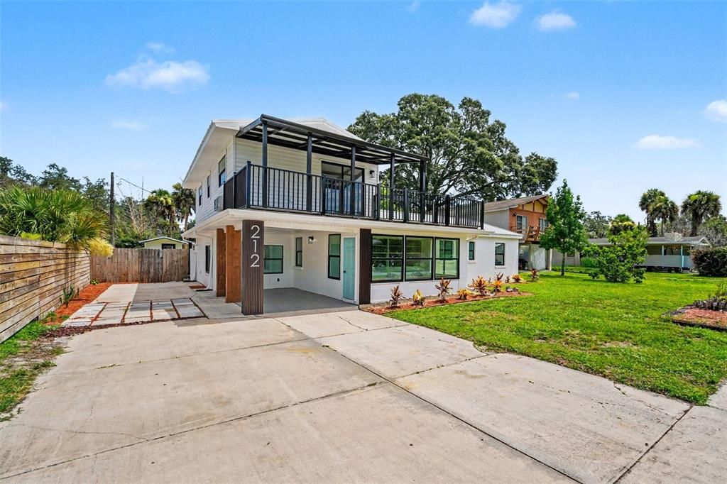 For Sale: $439,900 (4 beds, 3 baths, 1672 Square Feet)