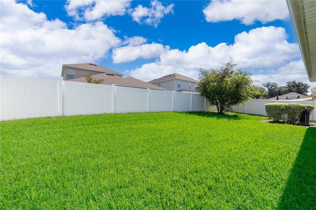 En Venta: $439,000 (3 camas, 2 baños, 1969 Pies cuadrados)