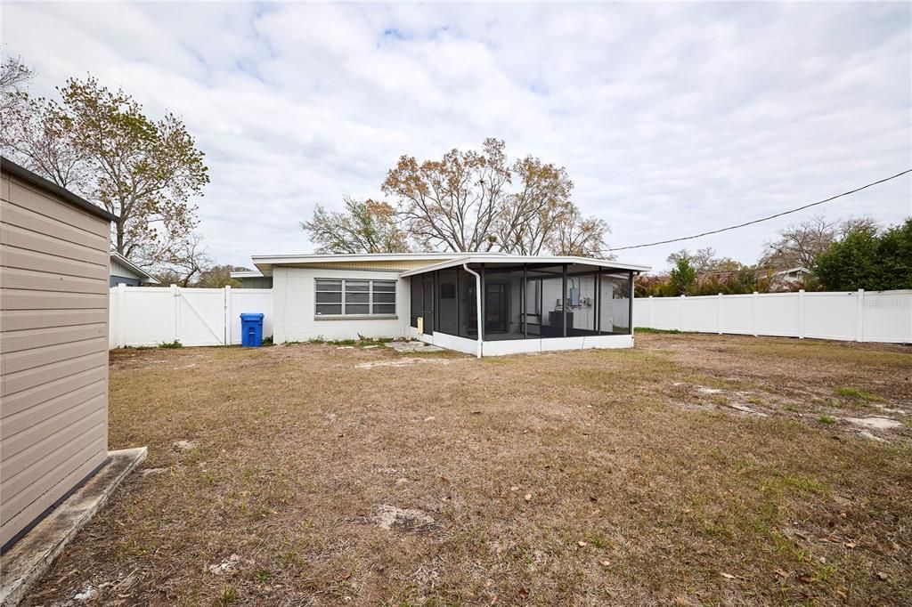 For Rent: $2,800 (2 beds, 1 baths, 1540 Square Feet)