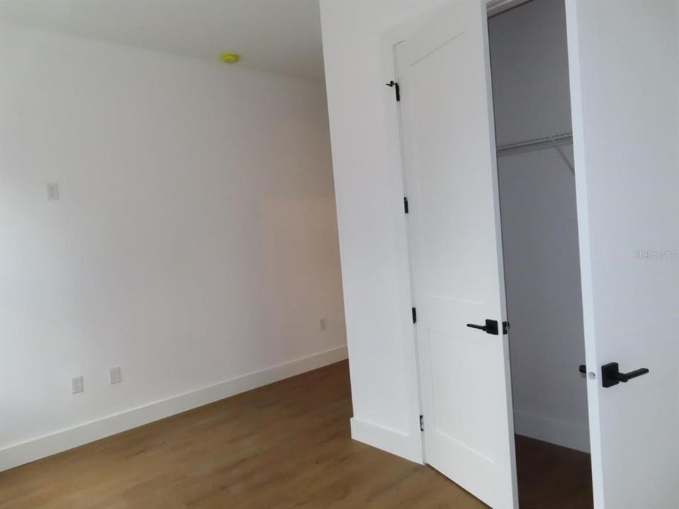 En Venta: $429,000 (4 camas, 3 baños, 1975 Pies cuadrados)