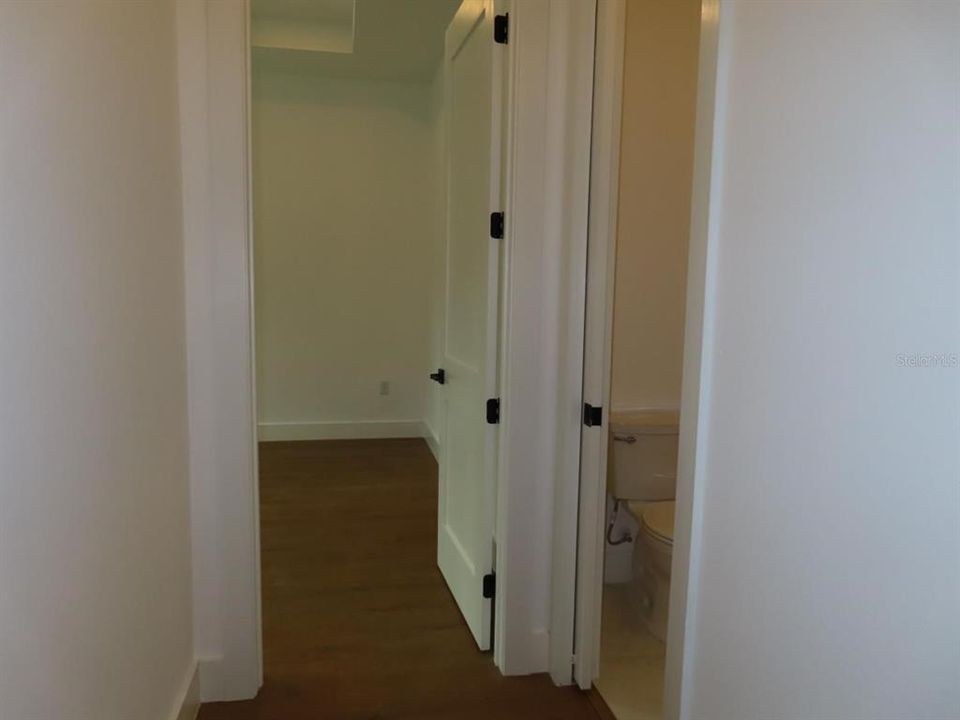 En Venta: $429,000 (4 camas, 3 baños, 1975 Pies cuadrados)