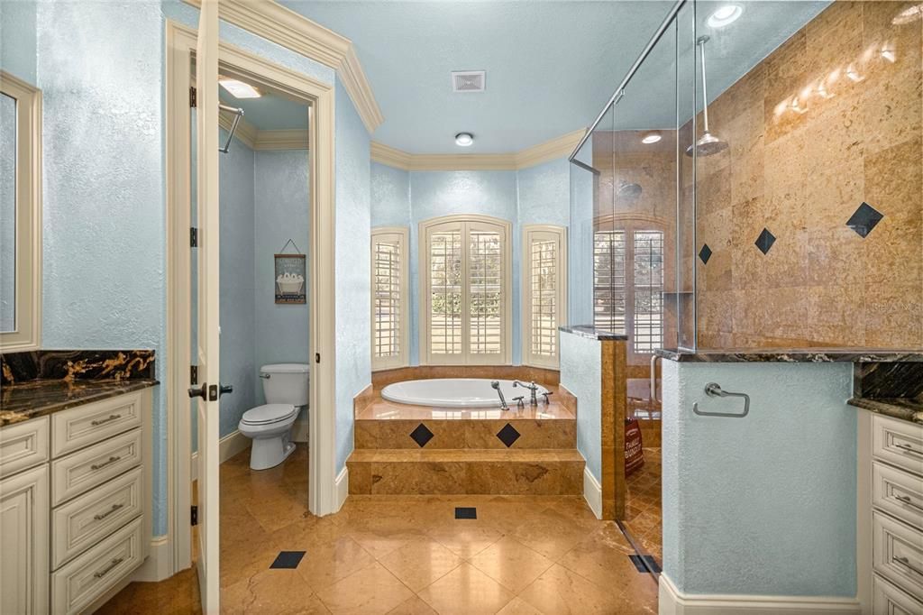 Active With Contract: $560,000 (3 beds, 2 baths, 2631 Square Feet)