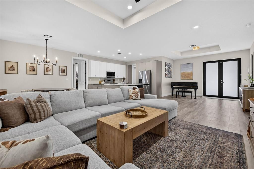 На продажу: $399,000 (3 спален, 2 ванн, 1733 Квадратных фут)