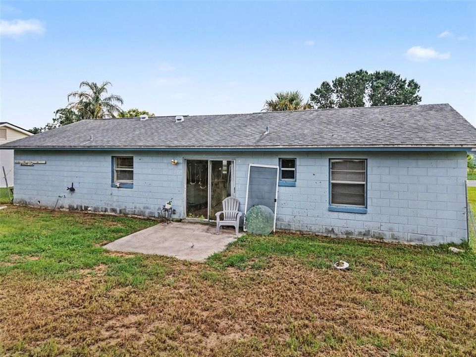 For Sale: $299,900 (3 beds, 2 baths, 1090 Square Feet)