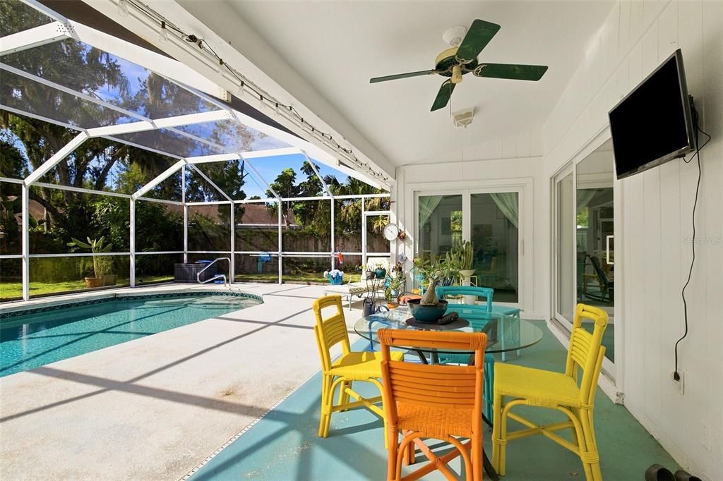 En Venta: $411,500 (3 camas, 2 baños, 1546 Pies cuadrados)