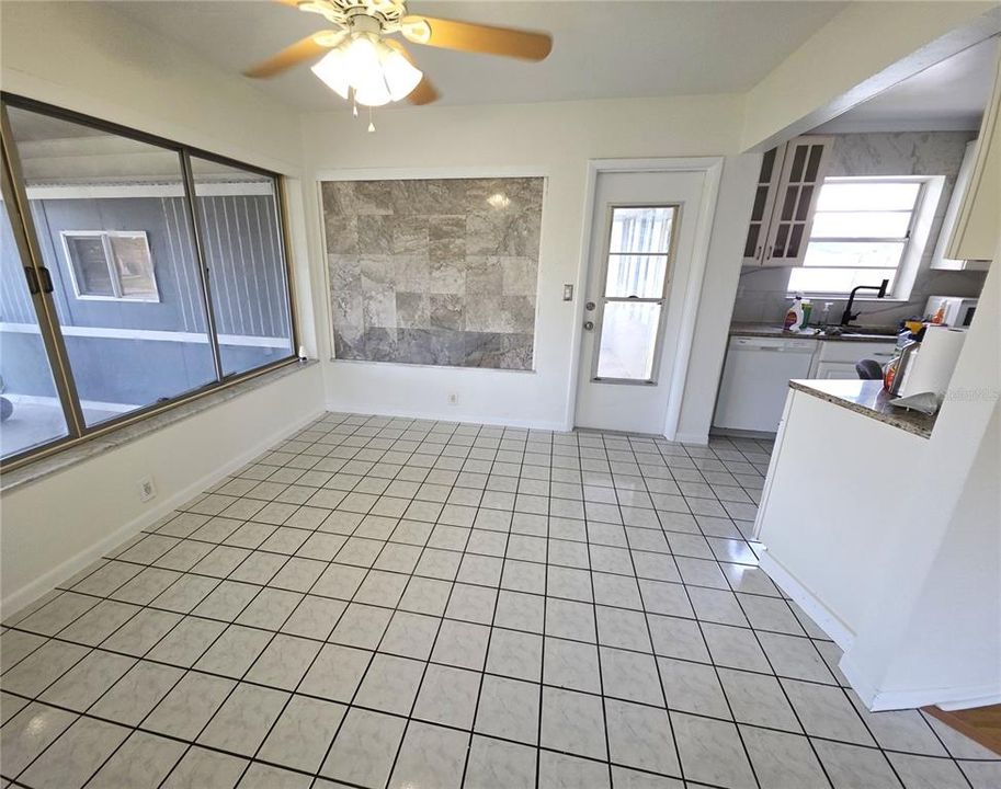 En Venta: $265,000 (2 camas, 1 baños, 910 Pies cuadrados)