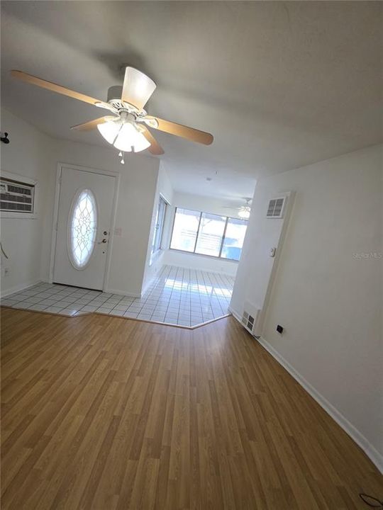 En Venta: $265,000 (2 camas, 1 baños, 910 Pies cuadrados)