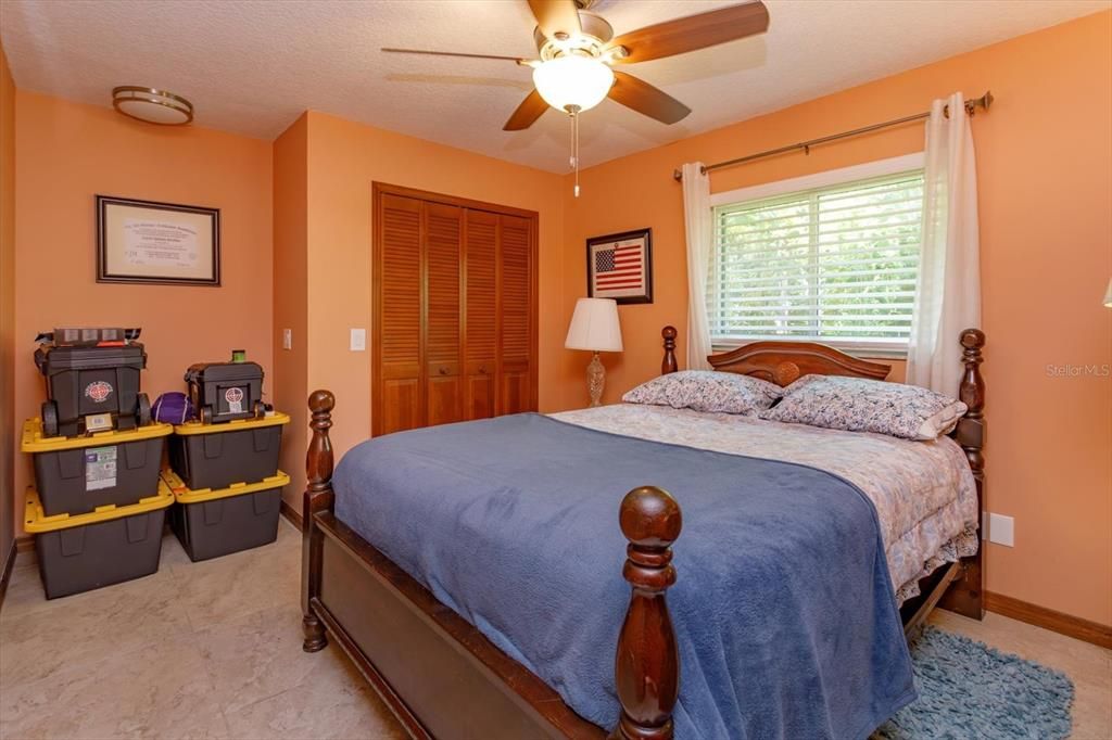 For Sale: $499,900 (4 beds, 2 baths, 1974 Square Feet)