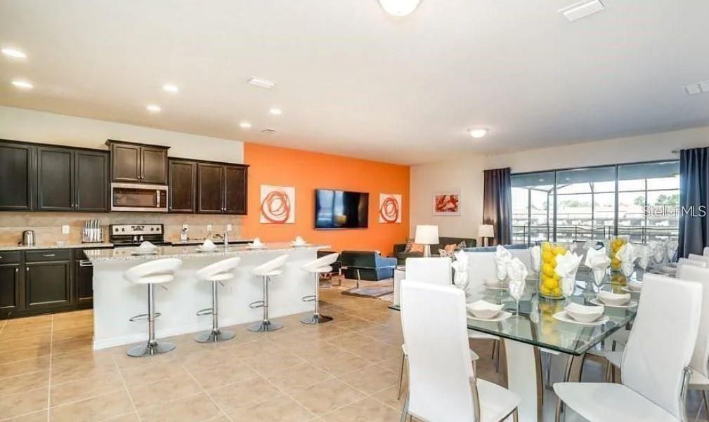 En Venta: $678,000 (9 camas, 6 baños, 4391 Pies cuadrados)
