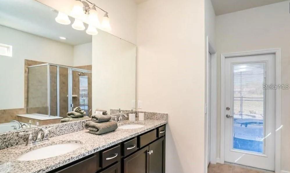 En Venta: $678,000 (9 camas, 6 baños, 4391 Pies cuadrados)