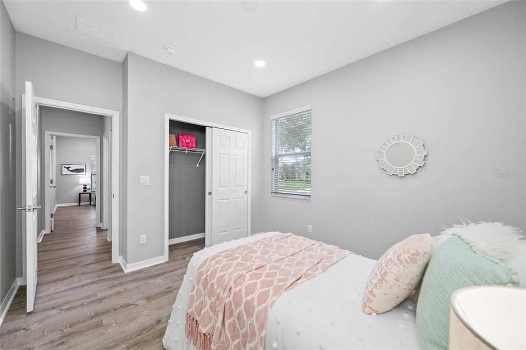 En Venta: $365,000 (4 camas, 3 baños, 2666 Pies cuadrados)