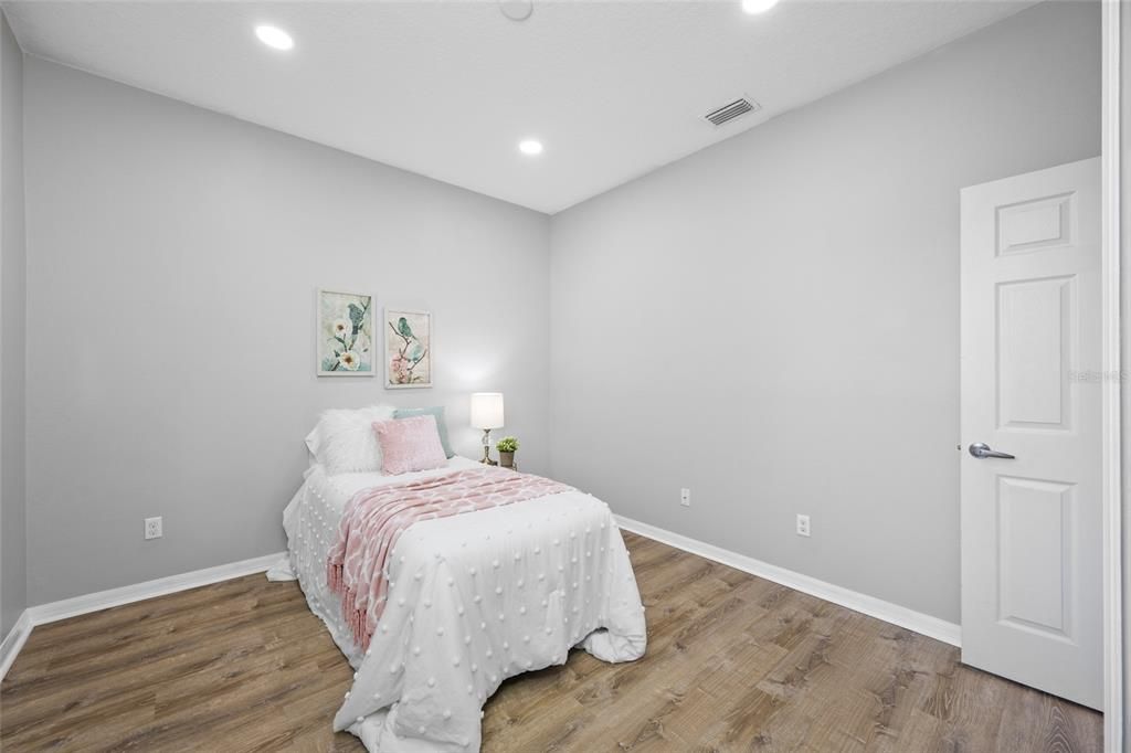 En Venta: $365,000 (4 camas, 3 baños, 2666 Pies cuadrados)