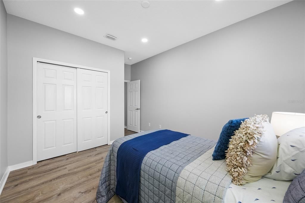 En Venta: $365,000 (4 camas, 3 baños, 2666 Pies cuadrados)