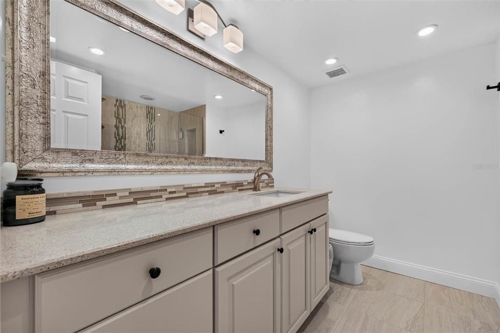 En Venta: $599,900 (2 camas, 2 baños, 1340 Pies cuadrados)