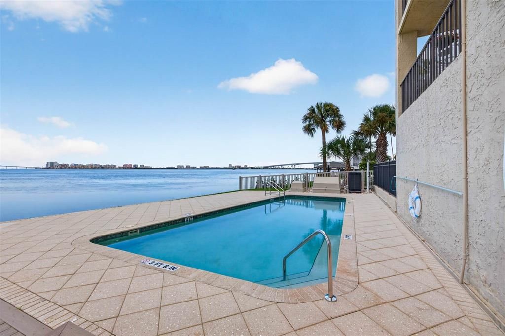 En Venta: $599,900 (2 camas, 2 baños, 1340 Pies cuadrados)