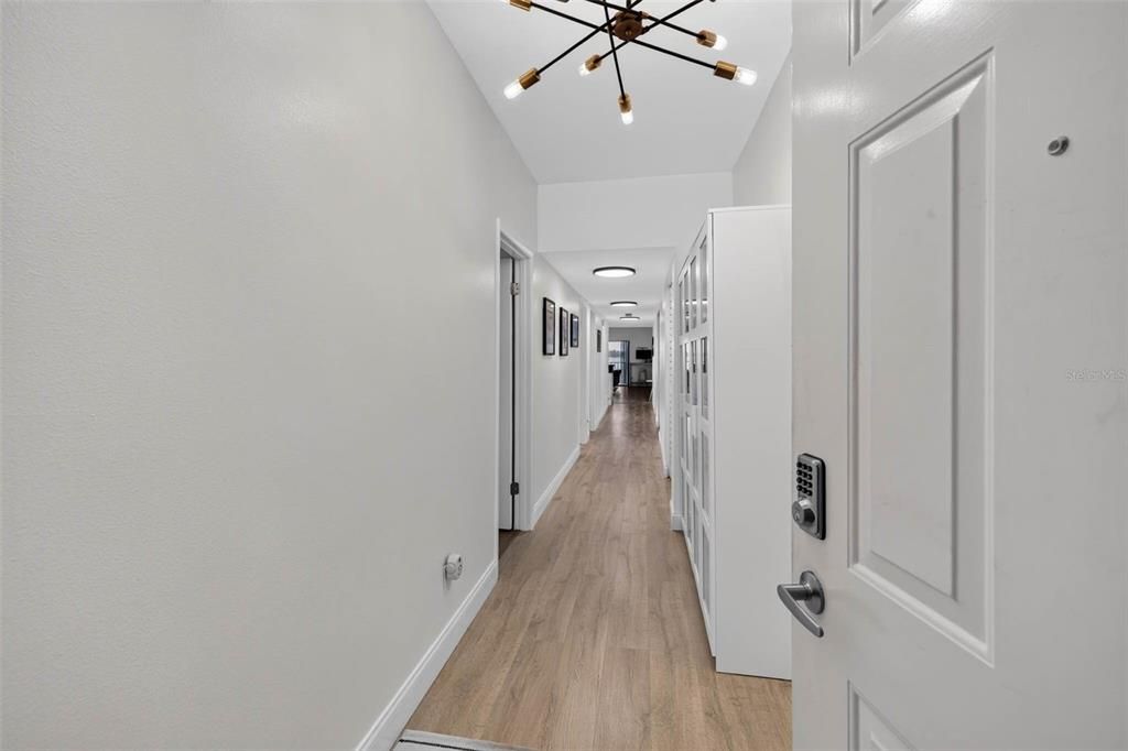 En Venta: $599,900 (2 camas, 2 baños, 1340 Pies cuadrados)