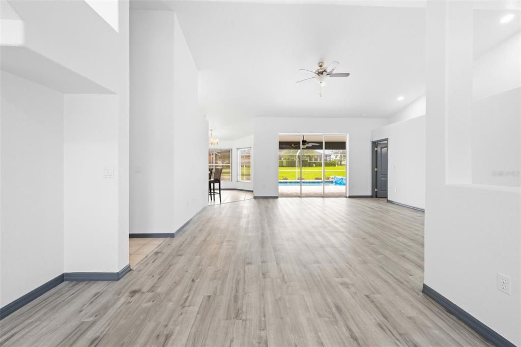 En Venta: $449,000 (3 camas, 2 baños, 1898 Pies cuadrados)