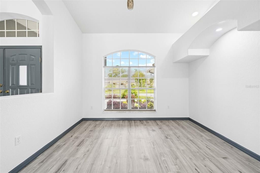 En Venta: $449,000 (3 camas, 2 baños, 1898 Pies cuadrados)