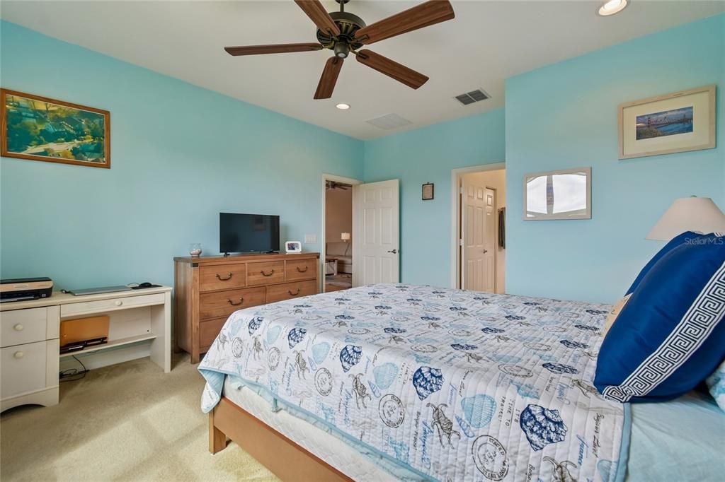 В аренду: $2,250 (2 спален, 2 ванн, 1539 Квадратных фут)