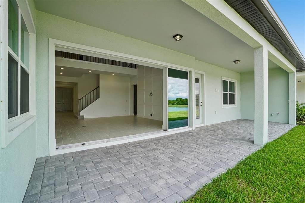 En Venta: $901,990 (5 camas, 5 baños, 4272 Pies cuadrados)