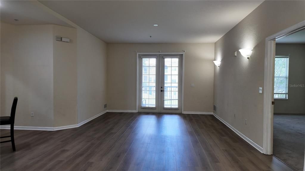 В аренду: $1,700 (3 спален, 2 ванн, 1433 Квадратных фут)