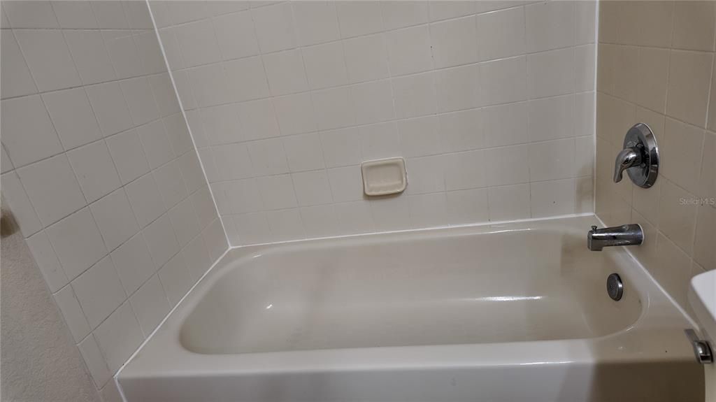 В аренду: $1,700 (3 спален, 2 ванн, 1433 Квадратных фут)